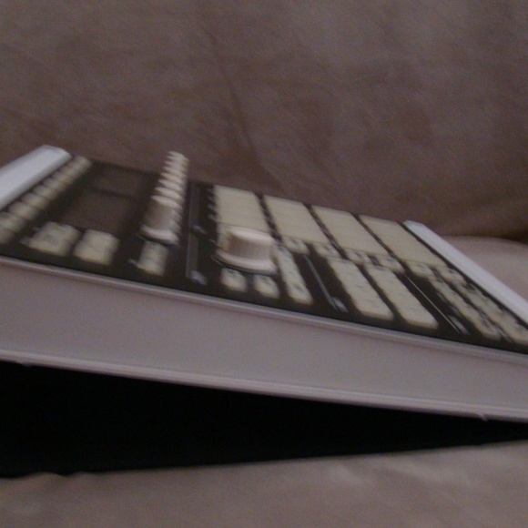 Excellent Condition Native Instruments Maschine MK2 - Picture 3 of 12